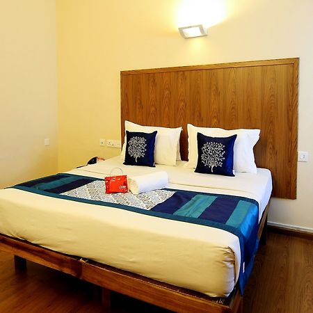 Oyo 2887 Hotel Sn International Kumily Ngoại thất bức ảnh